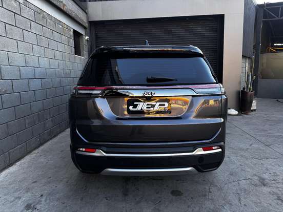 JEEP-COMMANDER-2025