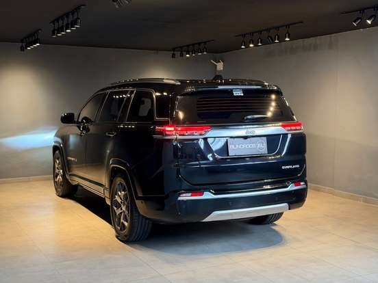 JEEP-COMMANDER-2024