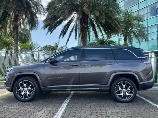 JEEP-COMMANDER-2.0 TD380 TURBO DIESEL OVERLAND AT9 JEEP-COMMANDER-2022