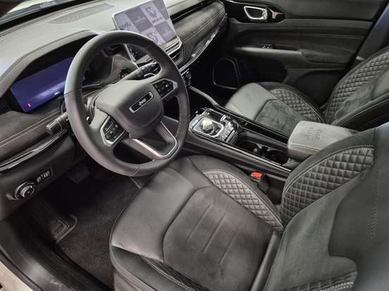 JEEP-COMMANDER-2025