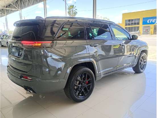 JEEP-COMMANDER-2.0 HURRICANE 4 TURBO GASOLINA BLACKHAWK AT9 JEEP-COMMANDER-2024