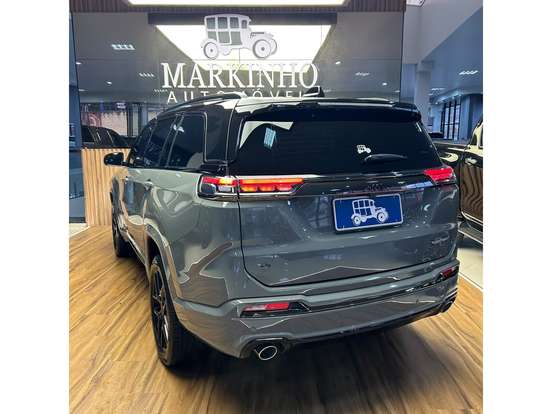 JEEP-COMMANDER-2.0 HURRICANE 4 TURBO GASOLINA BLACKHAWK AT9 JEEP-COMMANDER-2024