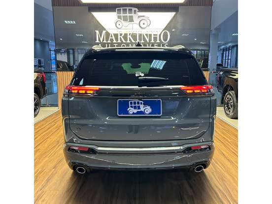 JEEP-COMMANDER-2.0 HURRICANE 4 TURBO GASOLINA BLACKHAWK AT9 JEEP-COMMANDER-2024