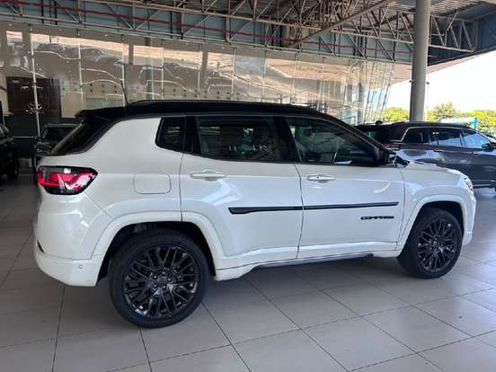 JEEP-COMPASS-2023