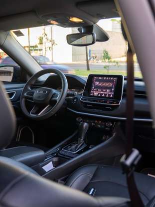 JEEP-COMPASS-2023