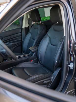 JEEP-COMPASS-2023