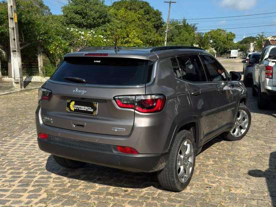 JEEP-COMPASS-2.0 16V DIESEL LONGITUDE 4X4 AUTOMÁTICO JEEP-COMPASS-2021