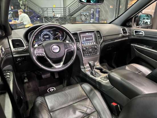 JEEP-GRAND CHEROKEE-2018