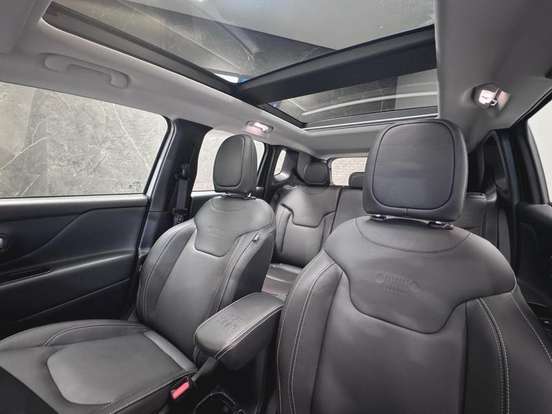 JEEP-RENEGADE-2025