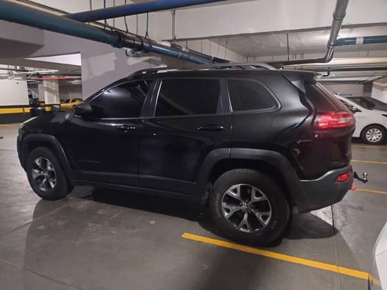 JEEP CHEROKEE 3.2 TRAILHAWK 4X4 V6 24V GASOLINA 4P AUTOMÁTICO