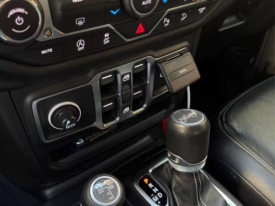 JEEP-WRANGLER-2.0 TURBO GASOLINA SAHARA 4P 4X4 AT8 JEEP-WRANGLER-2019
