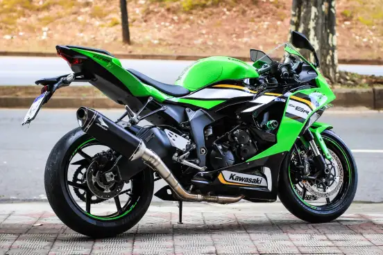 KAWASAKI-NINJA ZX-6R-2025