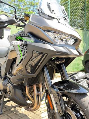 KAWASAKI VERSYS 1100 ABS 