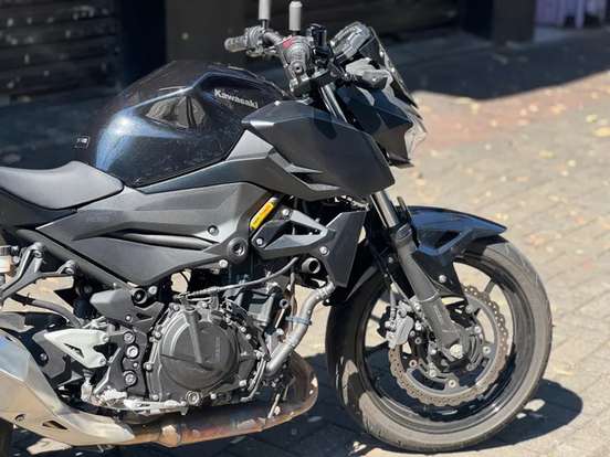 KAWASAKI-Z400-2021
