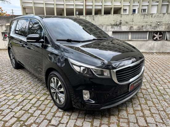 KIA-CARNIVAL-2018