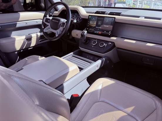 LAND ROVER-DEFENDER-2021