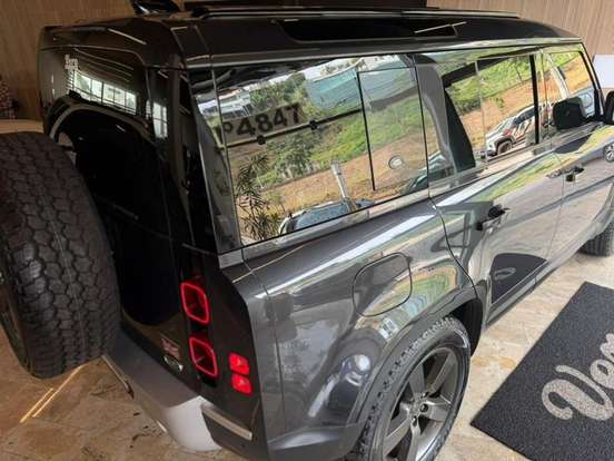LAND ROVER-DEFENDER-2021