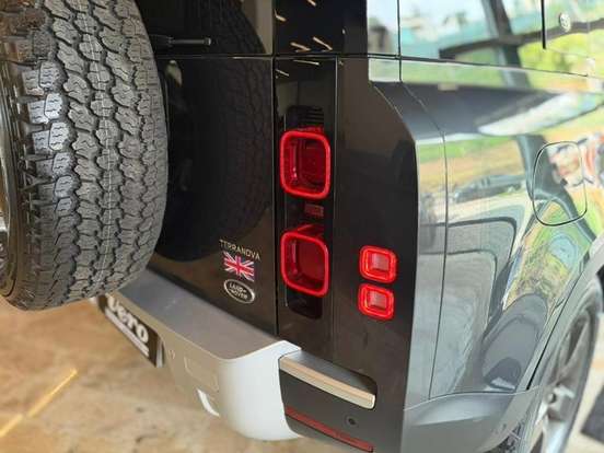 LAND ROVER-DEFENDER-2021