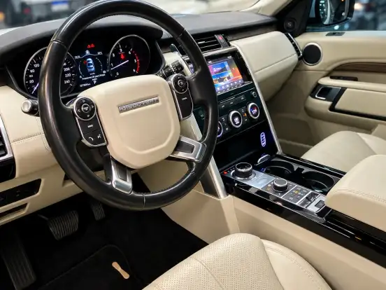 LAND ROVER-DISCOVERY-3.0 V6 TD6 DIESEL HSE 4WD AUTOMÁTICO LAND ROVER-DISCOVERY-2017