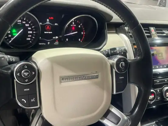LAND ROVER-DISCOVERY-3.0 V6 TD6 DIESEL HSE 4WD AUTOMÁTICO LAND ROVER-DISCOVERY-2016
