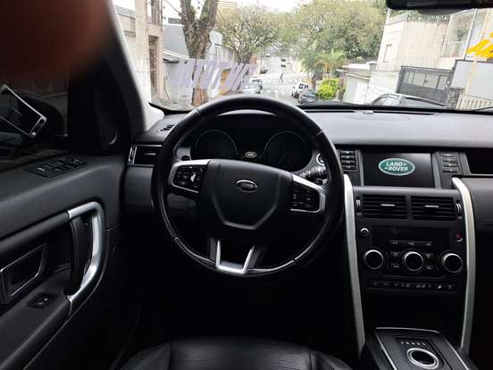 LAND ROVER-DISCOVERY SPORT-2016