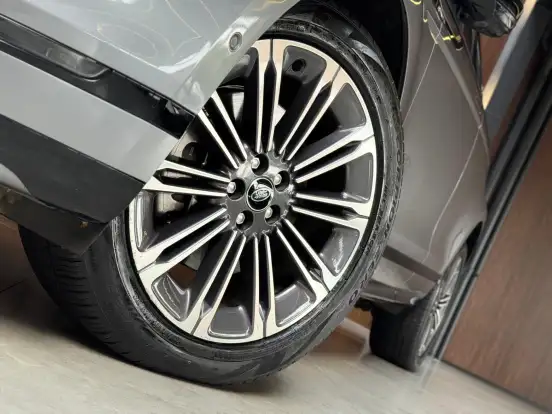 LAND ROVER-RANGE ROVER EVOQUE-2.0 P250 FLEX R-DYNAMIC HSE AWD AUTOMÁTICO LAND ROVER-RANGE ROVER EVOQUE-2024