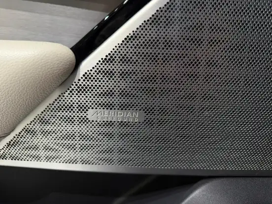 LAND ROVER-RANGE ROVER VELAR-3.0 P340 GASOLINA R-DYNAMIC SE AUTOMÁTICO LAND ROVER-RANGE ROVER VELAR-2021
