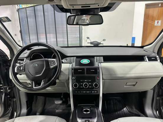 LAND ROVER-DISCOVERY SPORT-2015