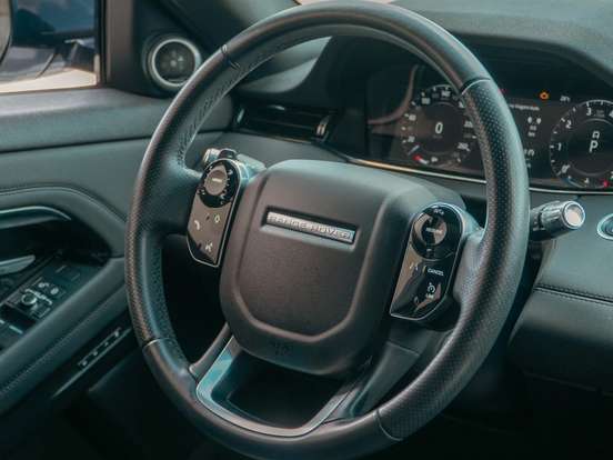LAND ROVER-RANGE ROVER EVOQUE-2.0 P250 FLEX R-DYNAMIC SE AWD AUTOMÁTICO LAND ROVER-RANGE ROVER EVOQUE-2020