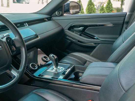 LAND ROVER-RANGE ROVER EVOQUE-2.0 P250 FLEX R-DYNAMIC SE AWD AUTOMÁTICO LAND ROVER-RANGE ROVER EVOQUE-2020
