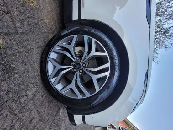 LAND ROVER-RANGE ROVER VELAR-2.0 P300 GASOLINA R-DYNAMIC SE AUTOMÁTICO LAND ROVER-RANGE ROVER VELAR-2019