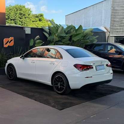 MERCEDES-BENZ-A 200-2020