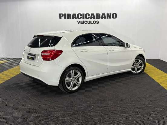MERCEDES-BENZ-A 200-2015