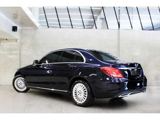 MERCEDES-BENZ-C 180-1.6 CGI EXCLUSIVE 16V TURBO GASOLINA 4P AUTOMÁTICO MERCEDES-BENZ-C 180-2017