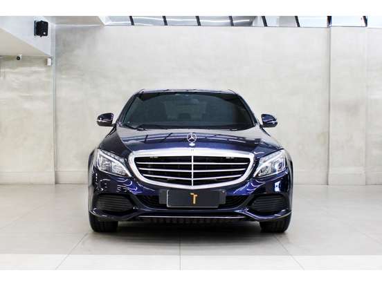 MERCEDES-BENZ-C 180-1.6 CGI EXCLUSIVE 16V TURBO GASOLINA 4P AUTOMÁTICO MERCEDES-BENZ-C 180-2017
