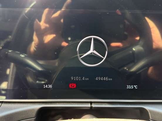 MERCEDES-BENZ-C 300-2023