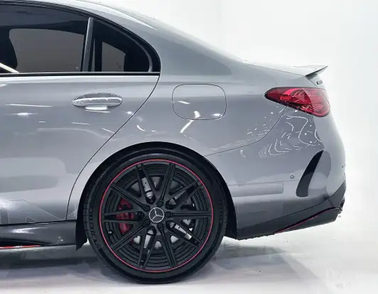 MERCEDES-BENZ-C 63 AMG-2024