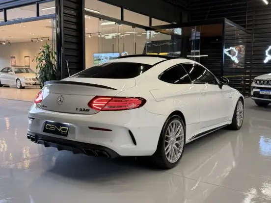 MERCEDES-BENZ-C 63 AMG-4.0 V8 TURBO GASOLINA S COUPÉ SPEEDSHIFT MERCEDES-BENZ-C 63 AMG-2016