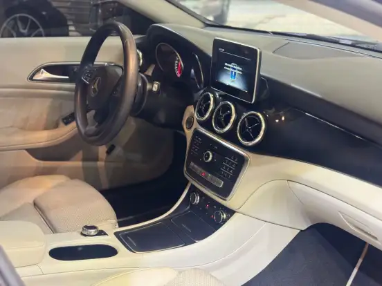 MERCEDES-BENZ-CLA 180-1.6 CGI GASOLINA 7G-DCT MERCEDES-BENZ-CLA 180-2018