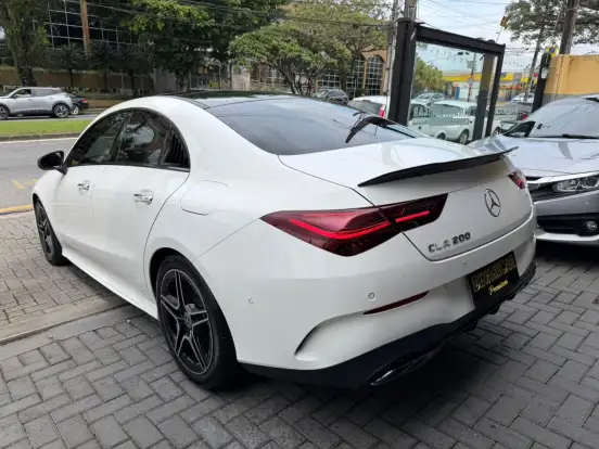 MERCEDES-BENZ-CLA 200-2025