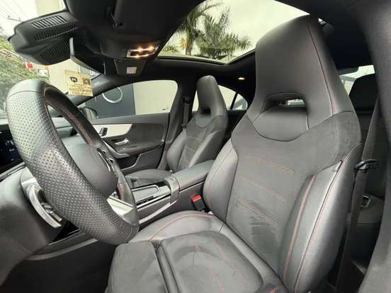 MERCEDES-BENZ-CLA 200-2023