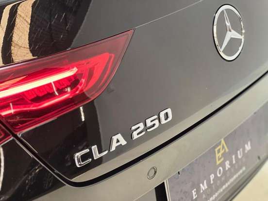 MERCEDES-BENZ-CLA 250-2.0 CGI GASOLINA 7G-DCT MERCEDES-BENZ-CLA 250-2022