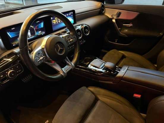 MERCEDES-BENZ-CLA 35 AMG-2020