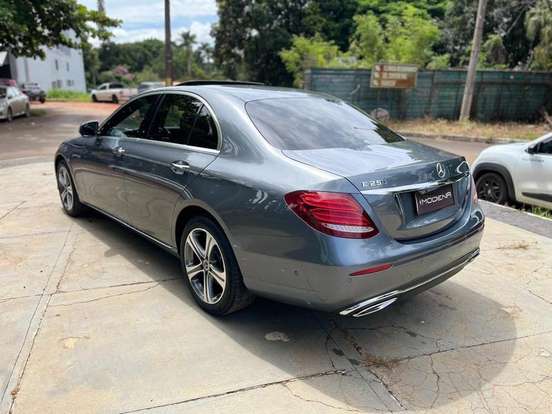 MERCEDES-BENZ-E 250-2017