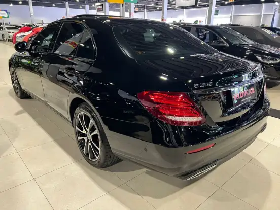 MERCEDES-BENZ-E 300-2.0 CGI GASOLINA EXCLUSIVE 9G-TRONIC MERCEDES-BENZ-E 300-2020