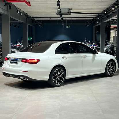 MERCEDES-BENZ-E 300-2021