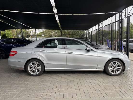 MERCEDES-BENZ-E 350-3.5 AVANTGARDE EXECUTIVE V6 GASOLINA 4P AUTOMÁTICO MERCEDES-BENZ-E 350-2009