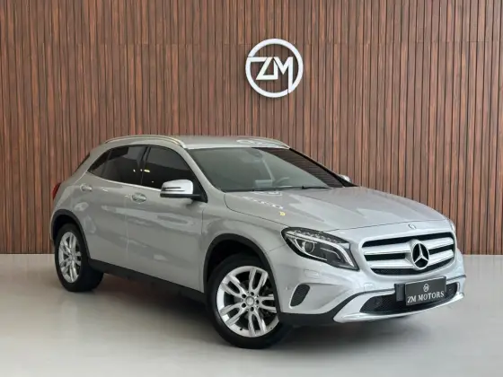 MERCEDES-BENZ GLA 200 1.6 CGI ADVANCE 16V TURBO FLEX 4P AUTOMÁTICO