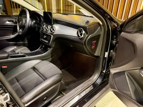 MERCEDES-BENZ-GLA 200-1.6 CGI FLEX ADVANCE 7G-DCT MERCEDES-BENZ-GLA 200-2019
