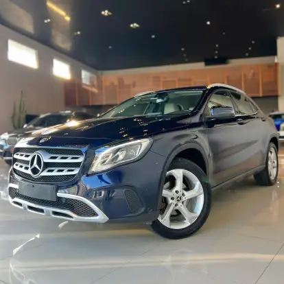 MERCEDES-BENZ-GLA 200-2018